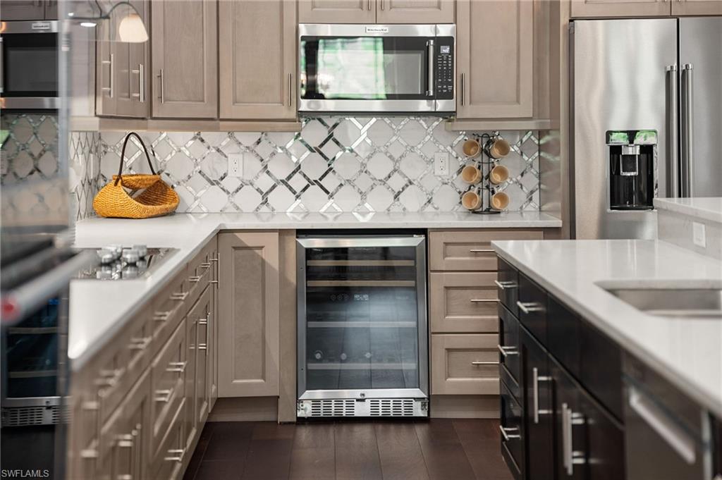 SAN CARLOS ESTATES - Residential