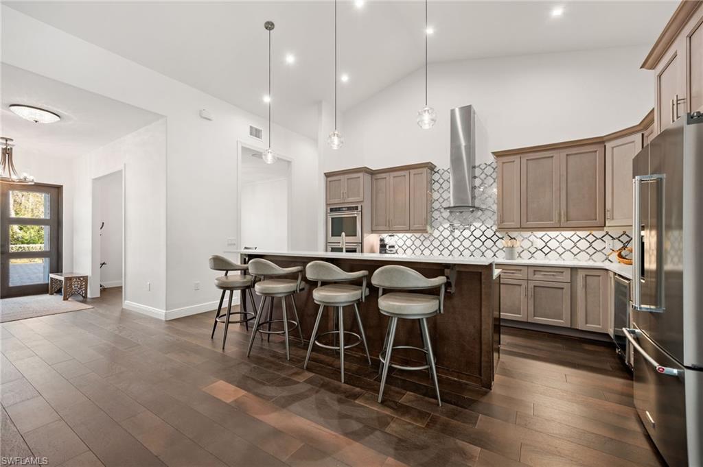 SAN CARLOS ESTATES - Residential