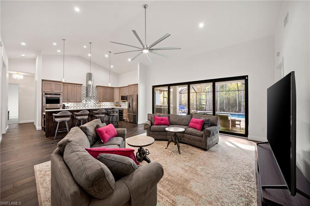 SAN CARLOS ESTATES - Residential