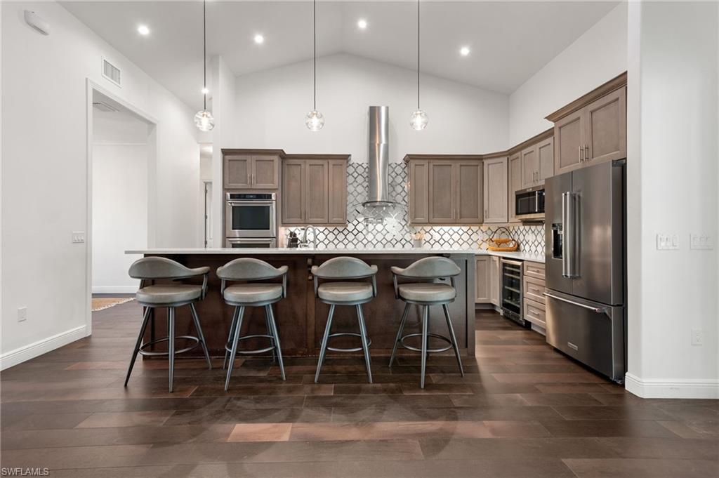 SAN CARLOS ESTATES - Residential