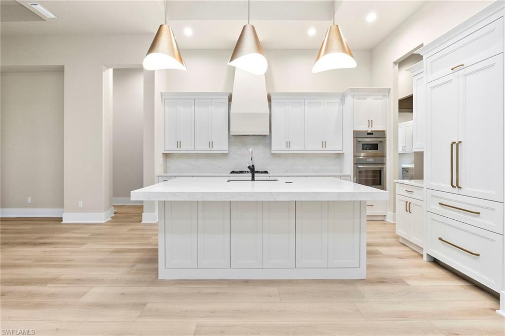 PARROT CAY - Residential