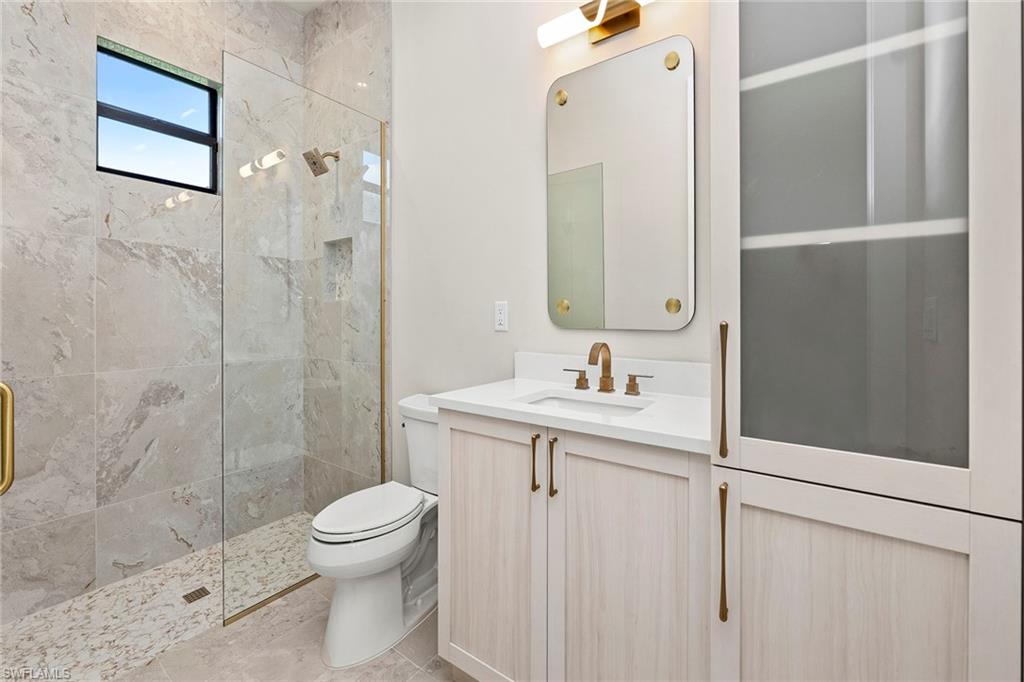 PARROT CAY - Residential