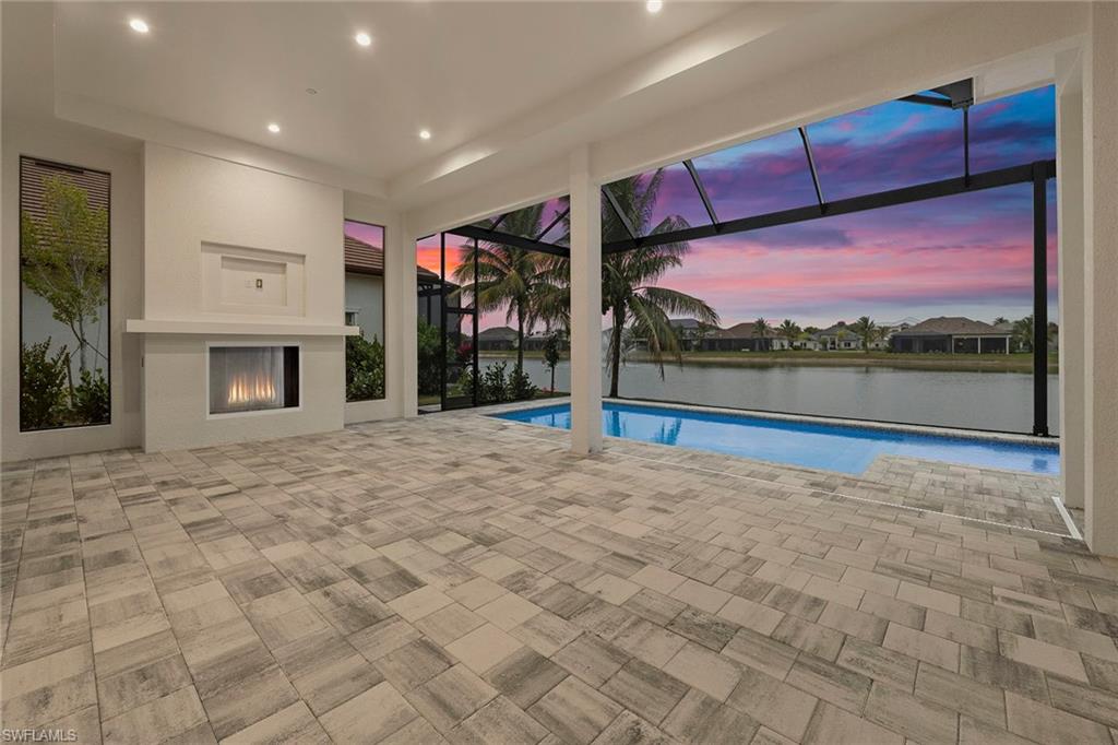 PARROT CAY - Residential