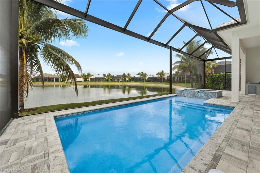 PARROT CAY - Residential