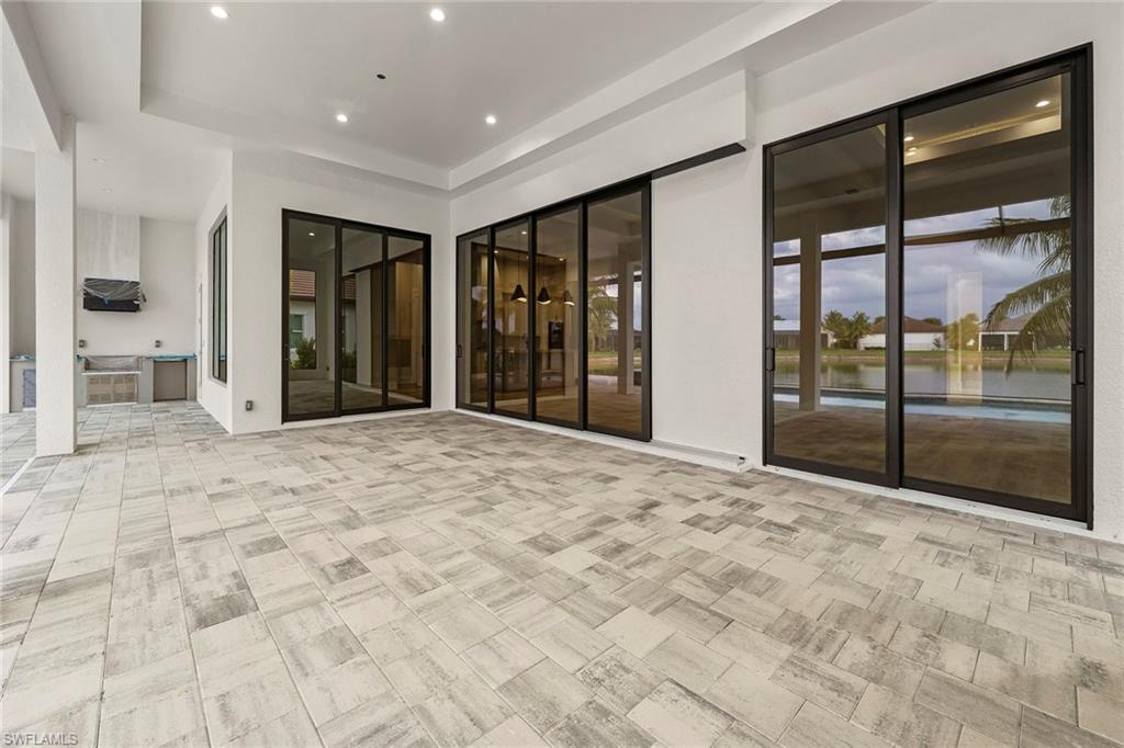 PARROT CAY - Residential