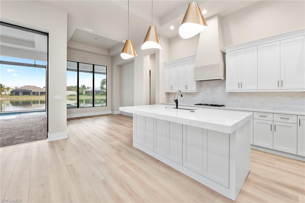 PARROT CAY - Residential