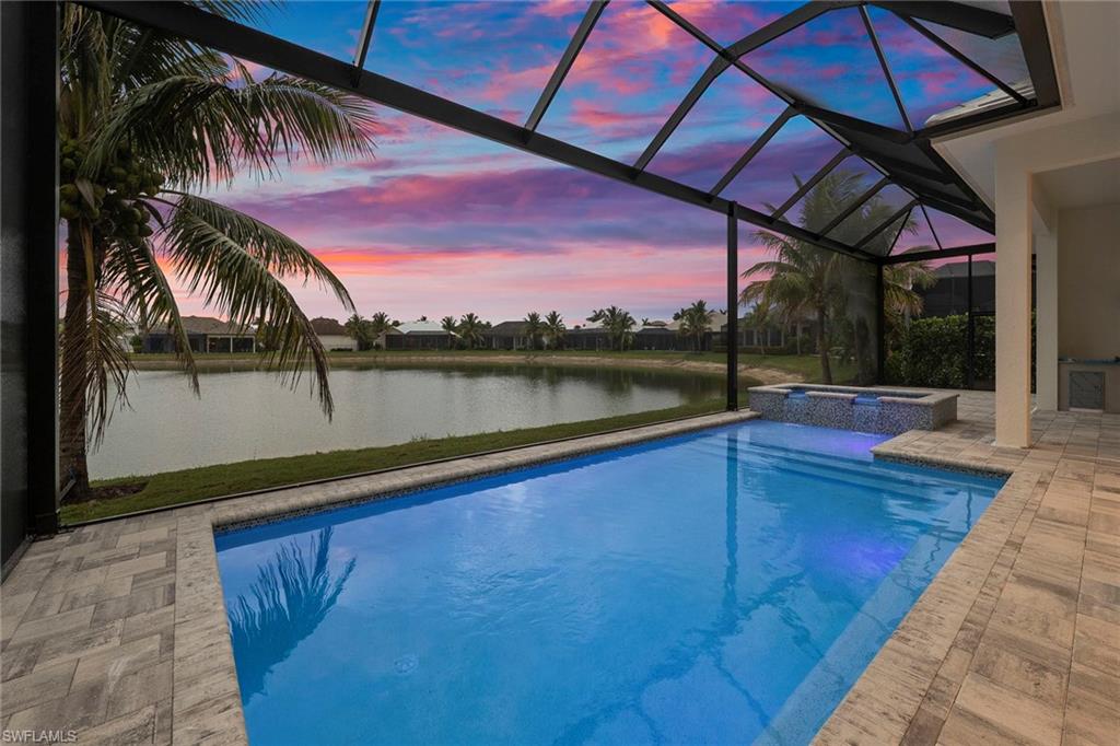 PARROT CAY - Residential