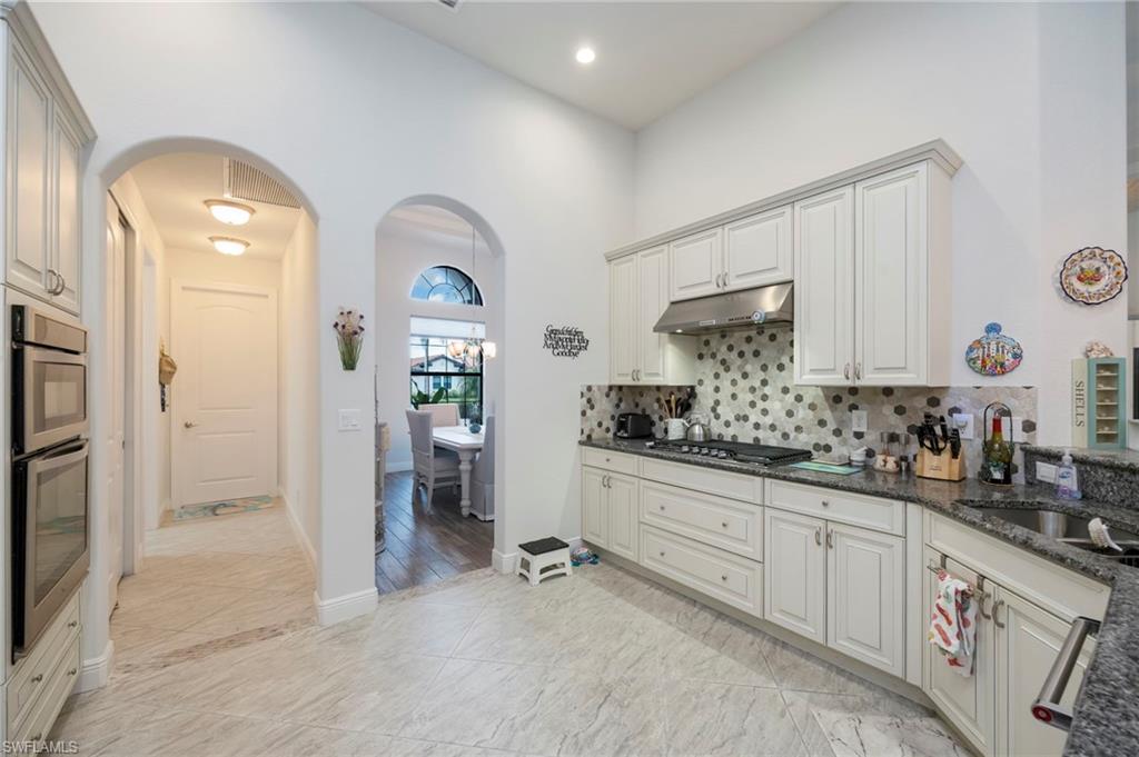 BONITA LAKES - Residential