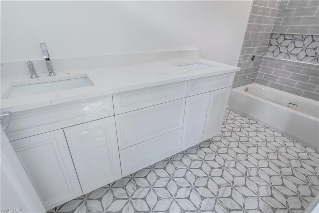 QUAIL WOODS ESTATES - Residential