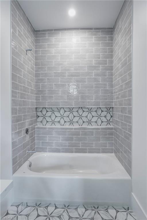 QUAIL WOODS ESTATES - Residential