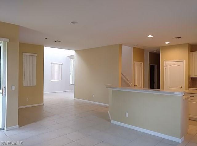 LAGUNA LAKES - Residential