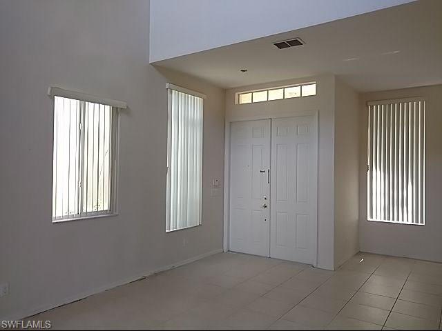 LAGUNA LAKES - Residential