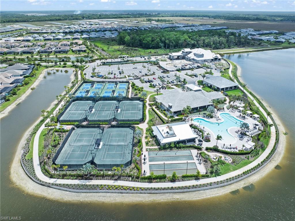 ESPLANADE BY THE ISLANDS - Residential