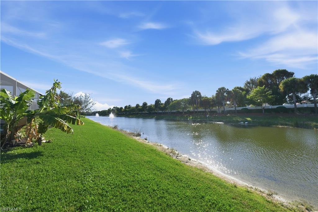 AVERY SQUARE - Residential