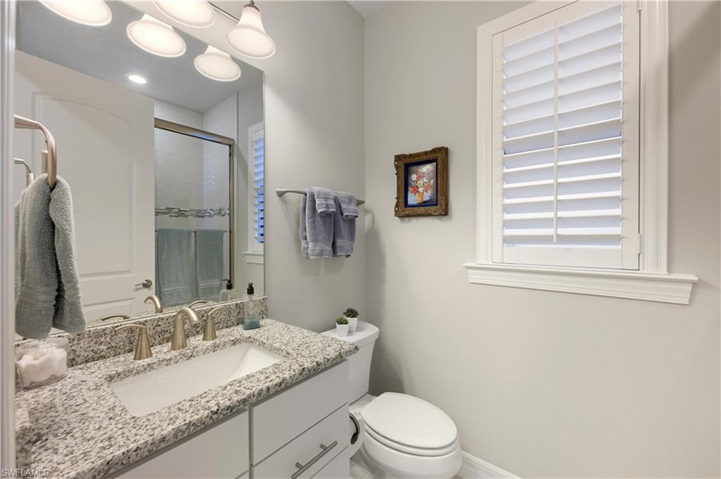 AVERY SQUARE - Residential