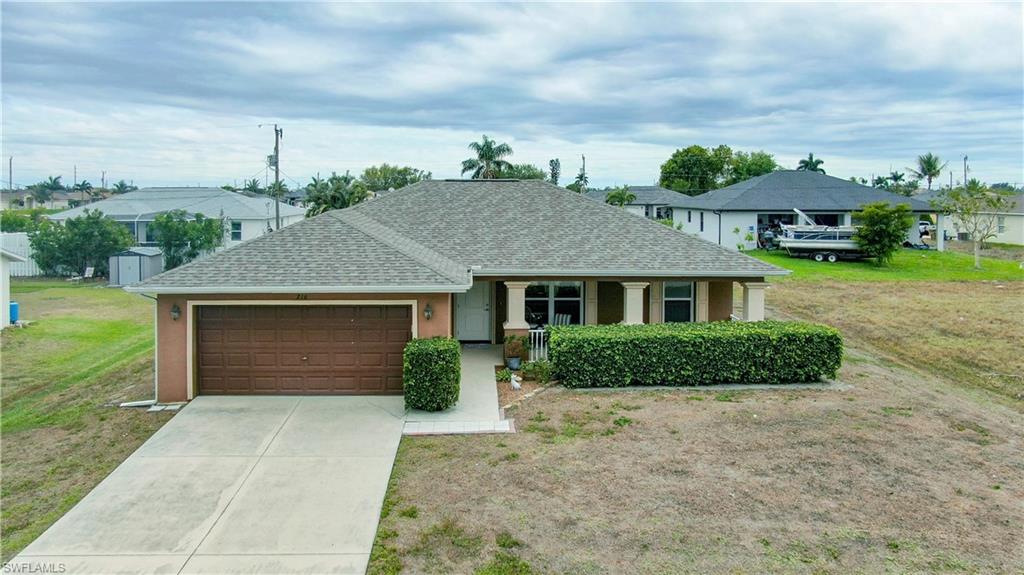 CAPE CORAL - Residential