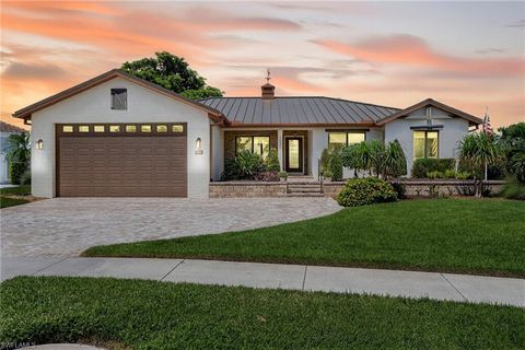 1030 HARTLEY ST MARCO ISLAND FL 34145