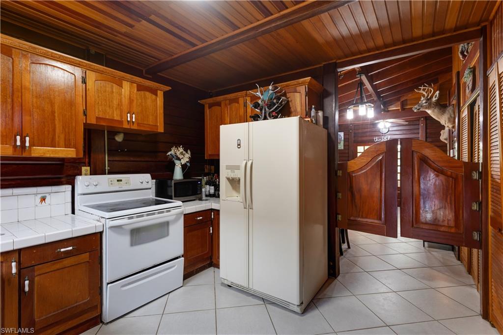 MONTURA RANCH ESTATES - Residential