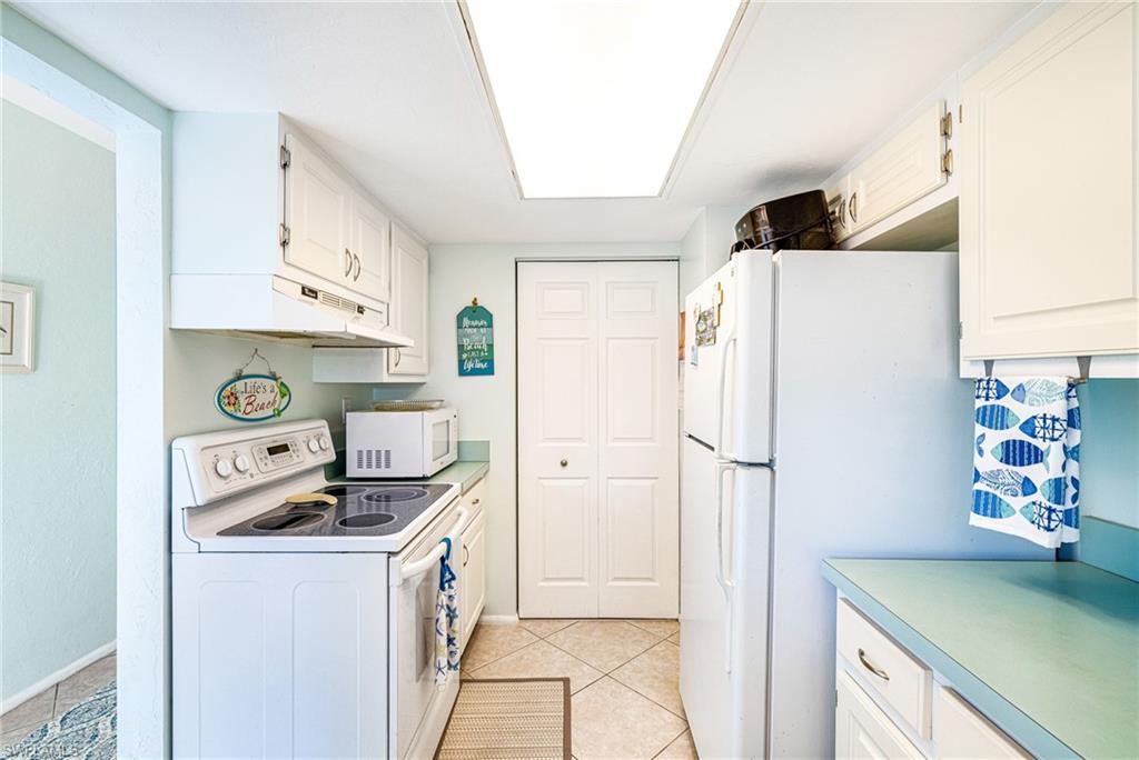 MARINER APTS MARCO ISLAND - Residential