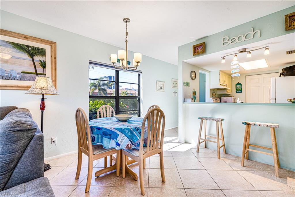 MARINER APTS MARCO ISLAND - Residential