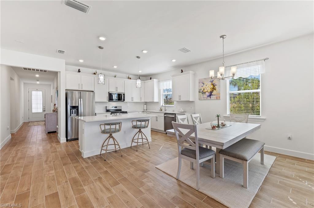 NORTHRIDGE - Residential