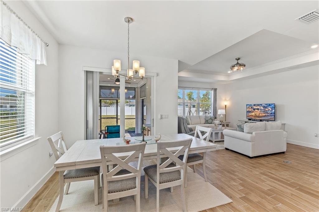 NORTHRIDGE - Residential