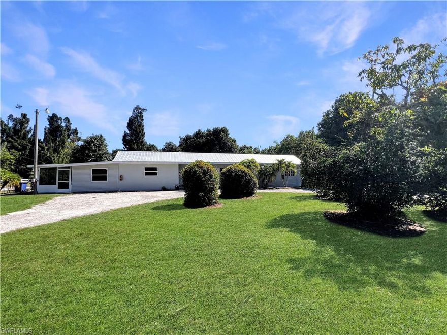 Find Your Fit on the Island – 1BR/1BA Home in Bokeelia with 1 Month Free – 15206 Stringfellow Rd #4

Make your move and save—apply by January 15th, 2026, and receive one month free, prorated evenly across your 12-month lease. That brings your average monthly rent down to just $825.00. Base rent is $899.00/month, with the total lease value adjusted to reflect the incentive.

It’s a straightforward offer that makes long-term island living more affordable—no surprises, just solid value.

Step inside this bright and breezy 1-bedroom, 1-bathroom home, where comfort and simplicity come together. The open floor plan welcomes you with natural light and a relaxed flow from living to dining, creating a space that feels fresh and inviting.

The kitchen is thoughtfully designed with modern appliances, ample counter space, and plenty of cabinetry—perfect for cooking your favorite meals or entertaining a few friends.

A private patio extends your living space outdoors, giving you a quiet spot to enjoy your morning coffee, unwind at sunset, or take in the gentle island breeze.

Features You’ll Love:

- 1 bedroom | 1 bathroom with a comfortable, open layout
- Spacious kitchen with modern appliances and generous storage
- Bright living area with large windows and plenty of sunshine
- Private patio ideal for relaxing or dining outdoors
- Peaceful location close to Bokeelia’s local shops, restaurants, and outdoor recreation
- Easy access to boating, fishing, and nature trails for weekends filled with fresh air and Florida charm
- Laundry made easy: While there’s no in-unit laundry or hookups, Ship Shape Laundromat at 9842 Stringfellow Rd is just 10 minutes away and on the island!

This home offers the perfect blend of function and tranquility, designed for those who value easy living and everyday comfort. Enjoy the island lifestyle year-round in a quiet community that keeps you close to all that Bokeelia has to offer.

Apply today to secure your new home at 15206 Stringfellow Rd #4 and take advantage of the 1-month-free special before it’s gone!

Utilities: Water and electricity included.
Pet policy: We warmly welcome your furry companions, with the exception of aggressive or dangerous dog breeds.