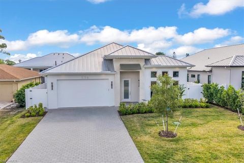 536 107th AVE N NAPLES FL 34108