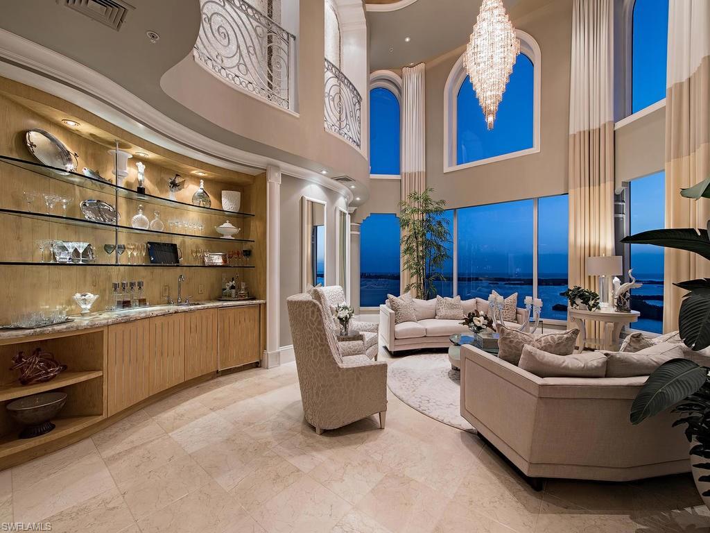 LA SCALA AT THE COLONY - Residential