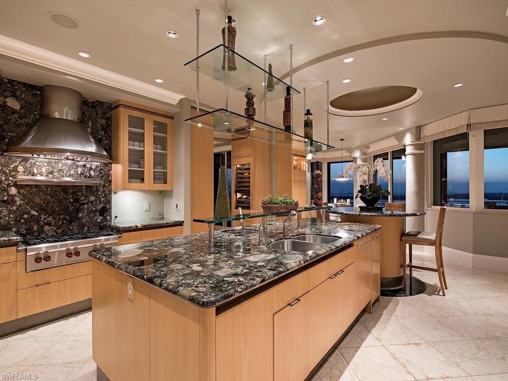 LA SCALA AT THE COLONY - Residential