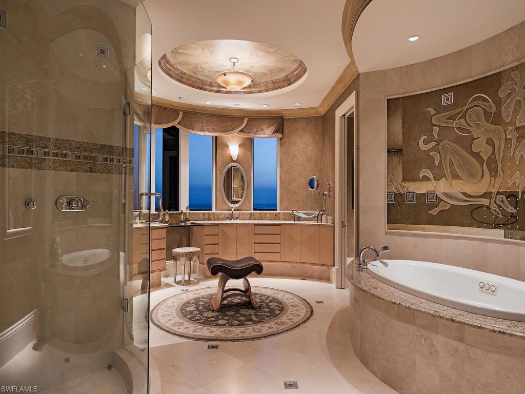 LA SCALA AT THE COLONY - Residential