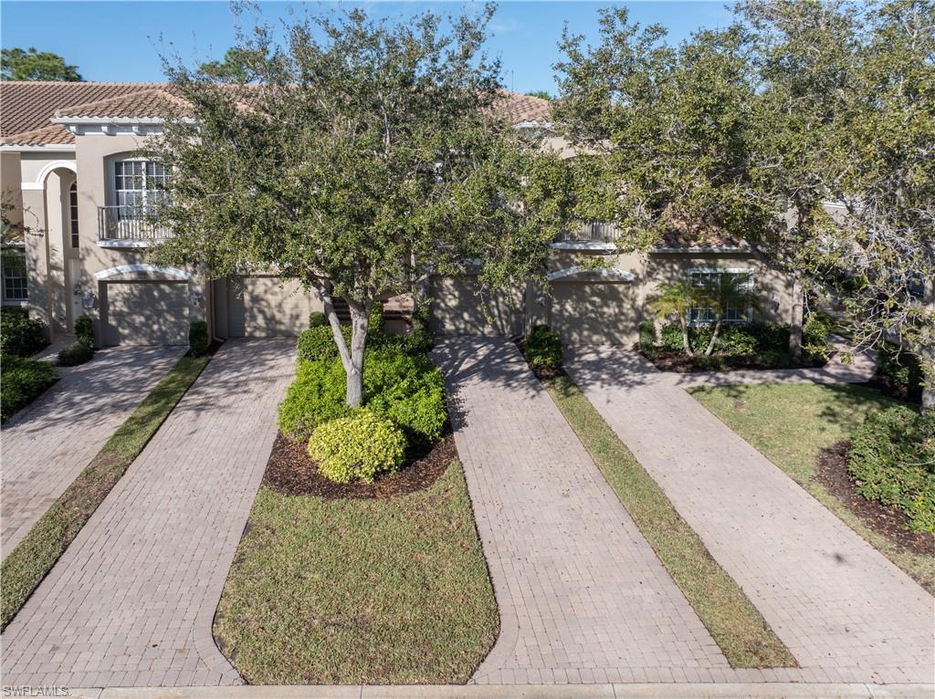 BAY WOODS - Residential