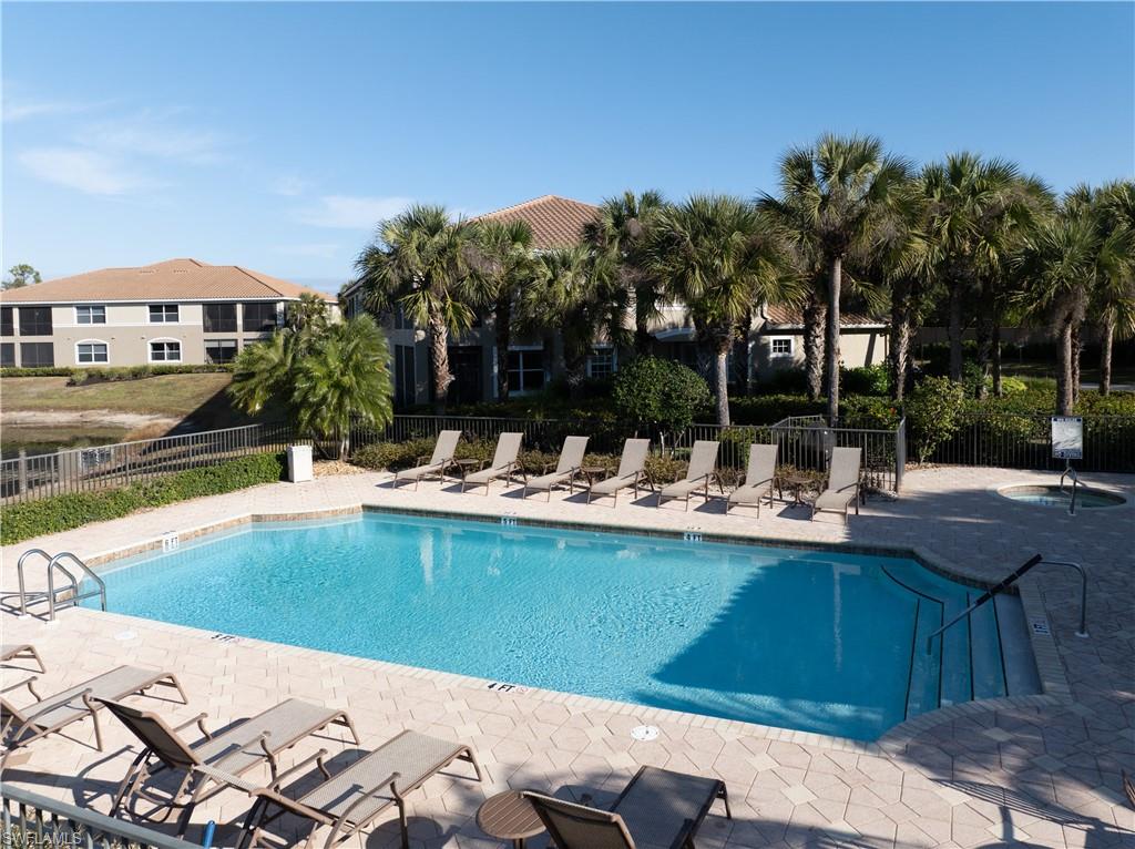 BAY WOODS - Residential