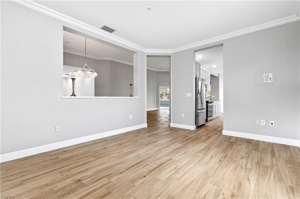 BAY WOODS - Residential