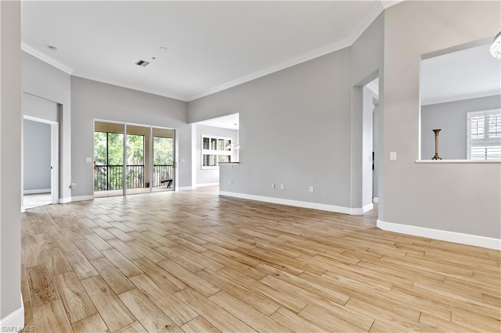 BAY WOODS - Residential