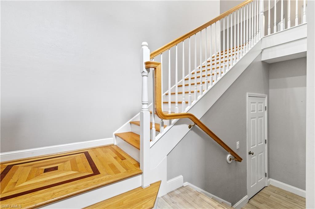 BAY WOODS - Residential