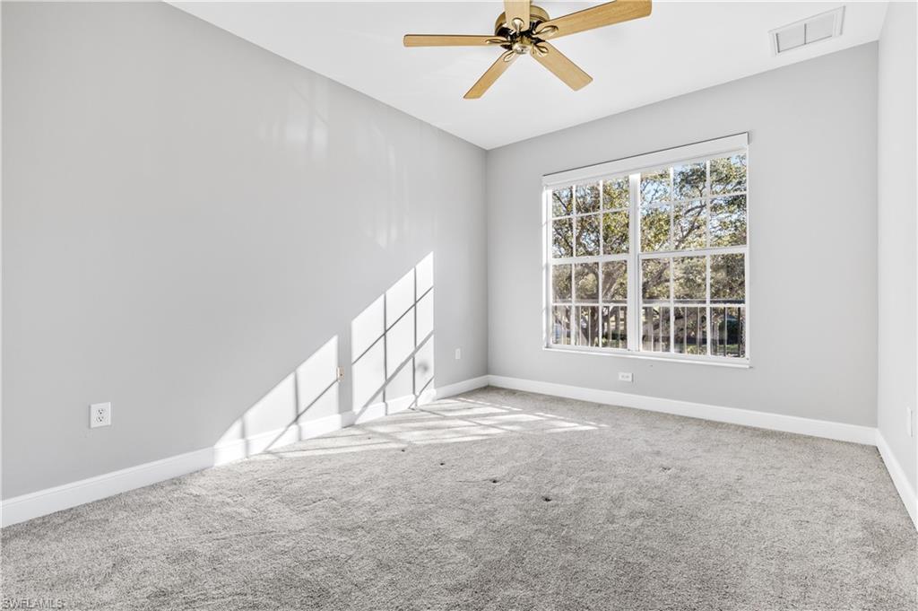 BAY WOODS - Residential