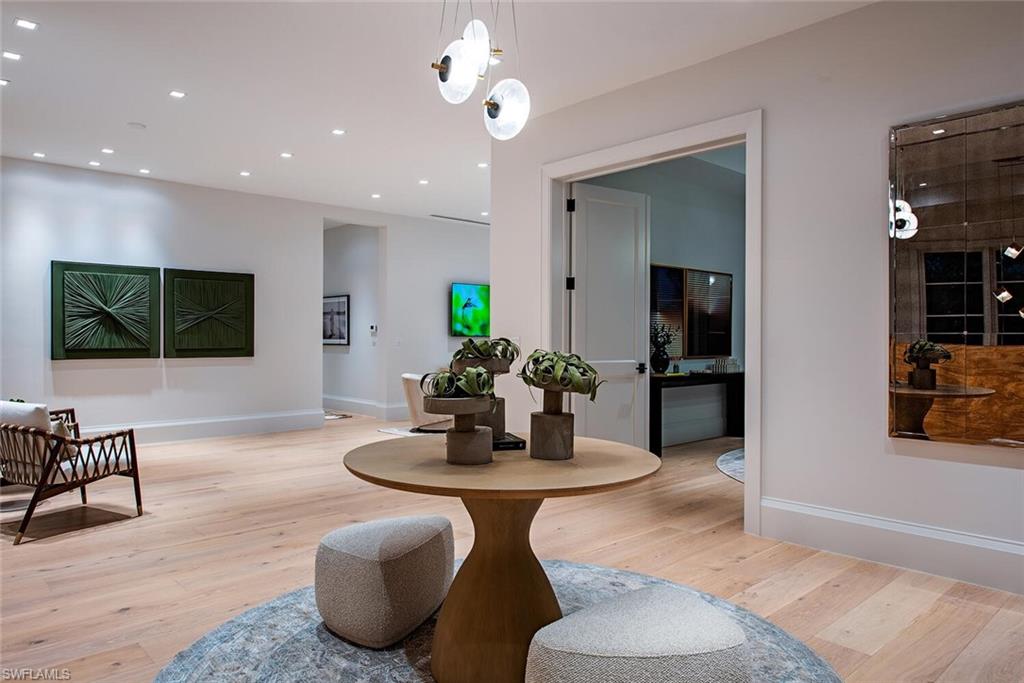 PINE RIDGE - Residential