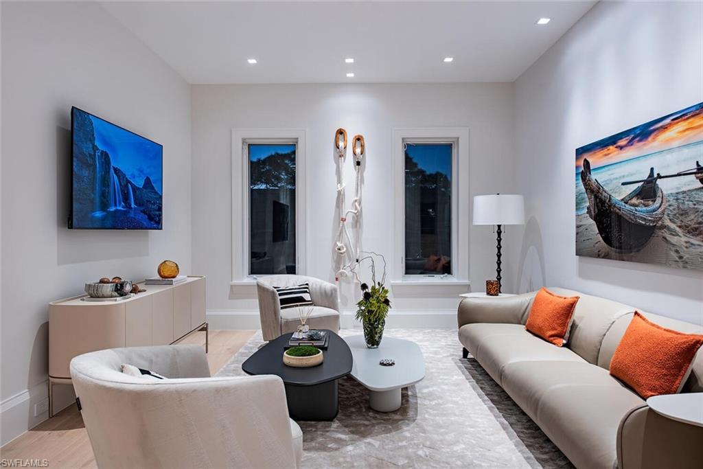 PINE RIDGE - Residential