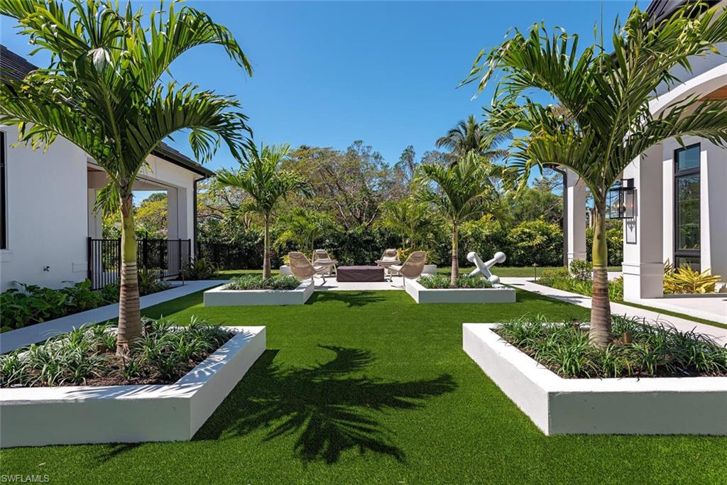 PINE RIDGE - Residential