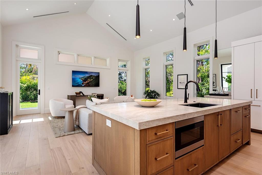 PINE RIDGE - Residential