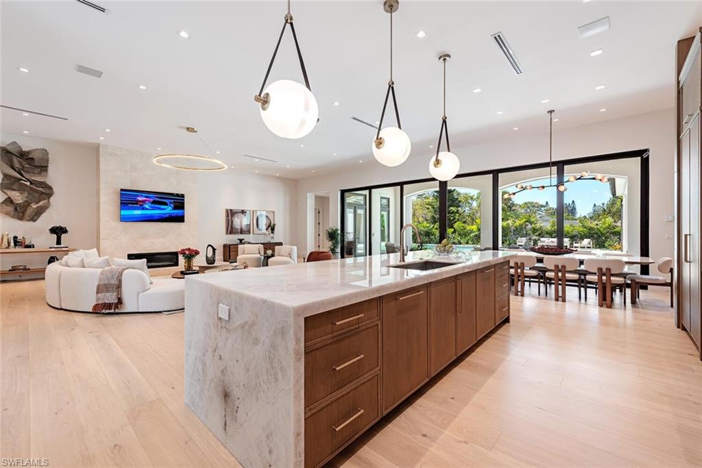 PINE RIDGE - Residential