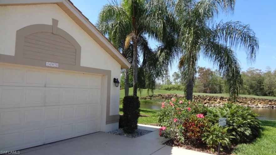 WOW! Gorgeous & Rare END UNIT VILLA with SPECTACULAR VIEWS  * UPDATED kitchen has WOOD CABINETS, CORIAN & STAINLESS Appliances  * LARGE Master BEDROOM Suite is Light, Bright & Airy  * SPACIOUS Master BATH with Double Bowl Vanity, Separate Tub & Shower & Roomy Walk-In Closet   * Oversized LANAI with GREAT Views  * Walking Distance to the Club House and all its AMENITIES including a NEW Fitness Center and just RENOVATED Golf Course  * Great LOCATION along the Daniels Corridor  * Close to Restaurants, Entertainment, Shopping & SWFL International Airport  * OLDE HICKORY is one of the most POPULAR & SOUGHT AFTER Communities in South Fort Myers!!