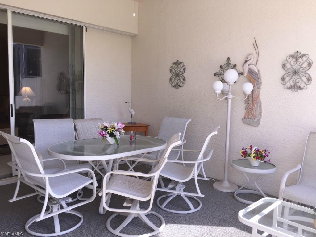 VILLAS AT OLDE HICKORY - Residential