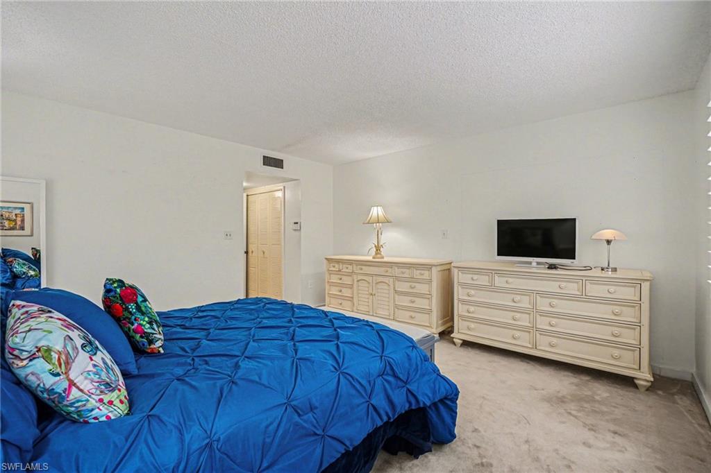 MONTEGO MANOR - Residential