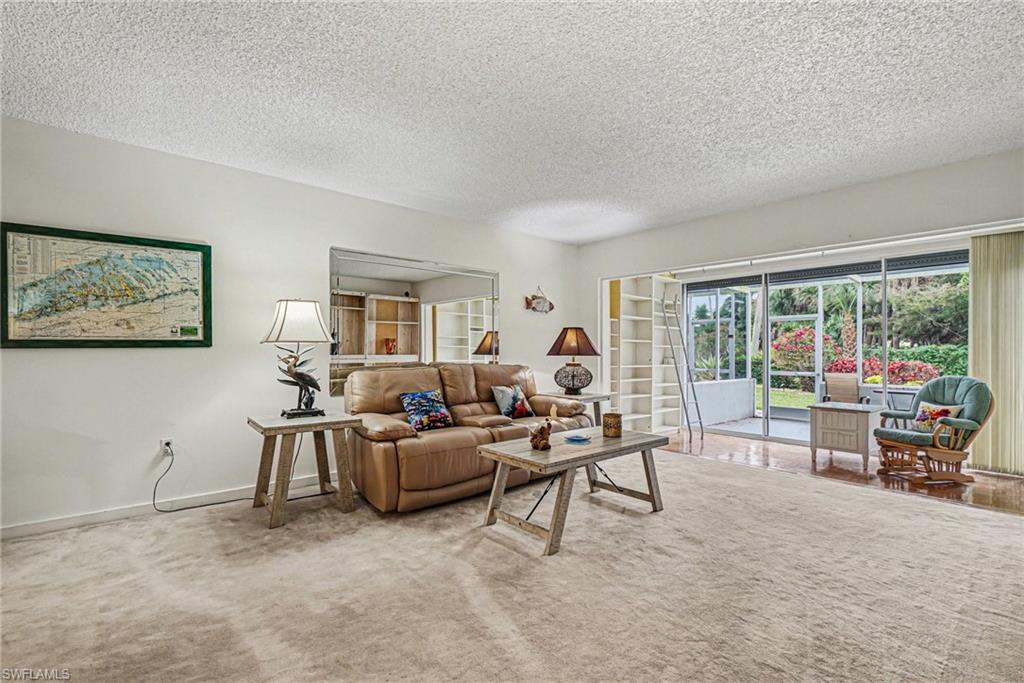 MONTEGO MANOR - Residential