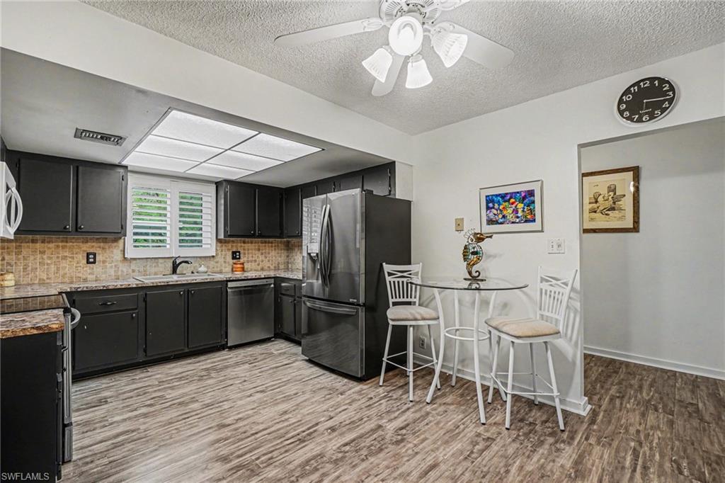 MONTEGO MANOR - Residential