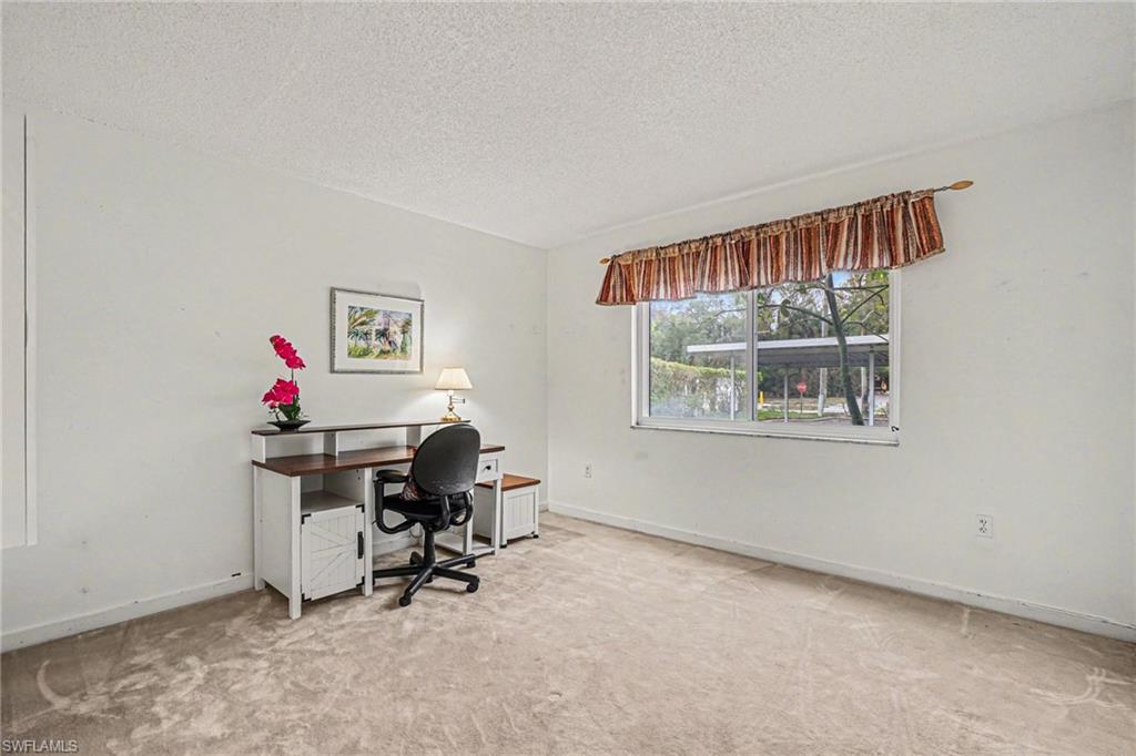 MONTEGO MANOR - Residential