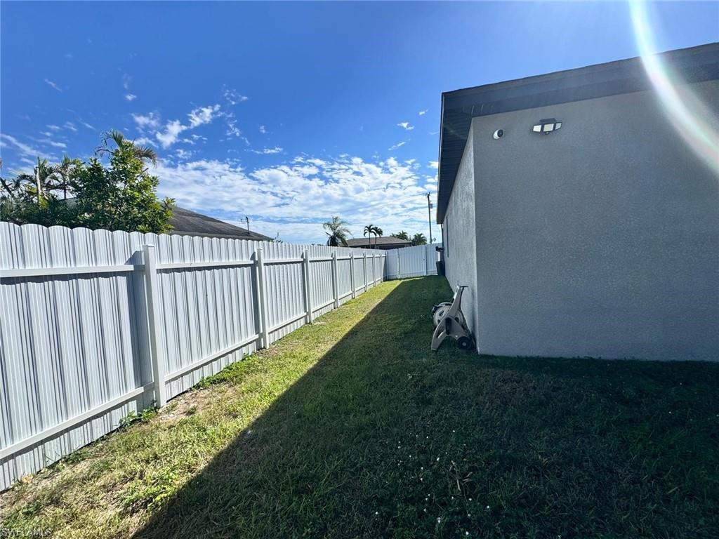 CAPE CORAL - Residential Lease