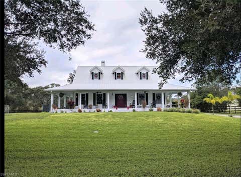 Photo of 17601 Nalle RD, NORTH FORT MYERS, FL 33917 (MLS # 226028814)